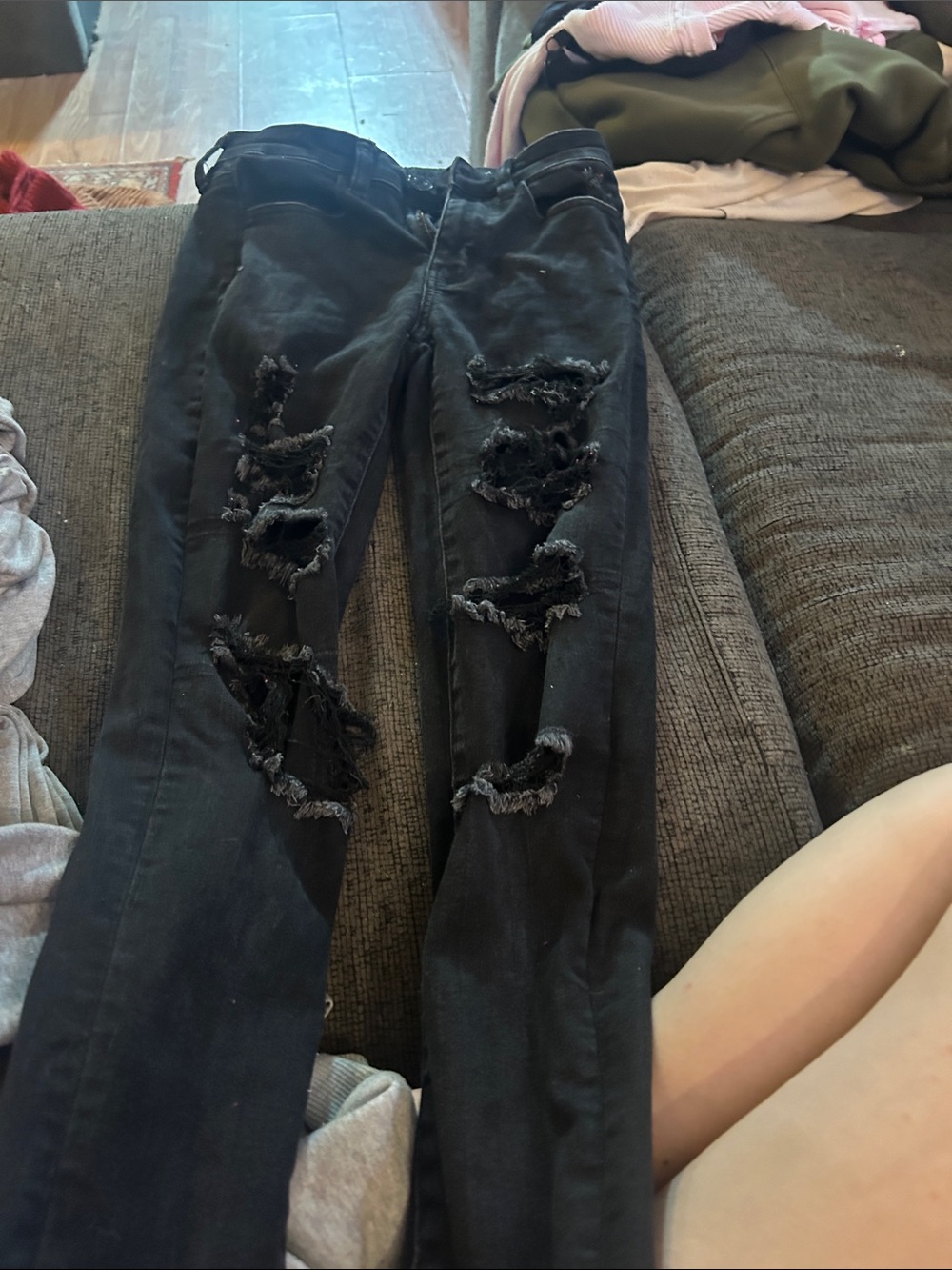American Eagle Outfitters Black Distressed Skinny Jeans